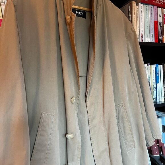 Vintage Hugo Boss trenchcoat, size M - Picture 5 of 9
